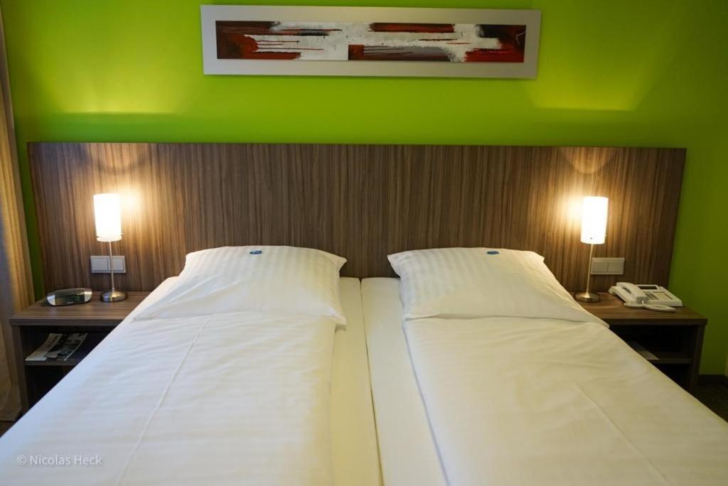 וולדורף Hotel Ambiente Walldorf מראה חיצוני תמונה