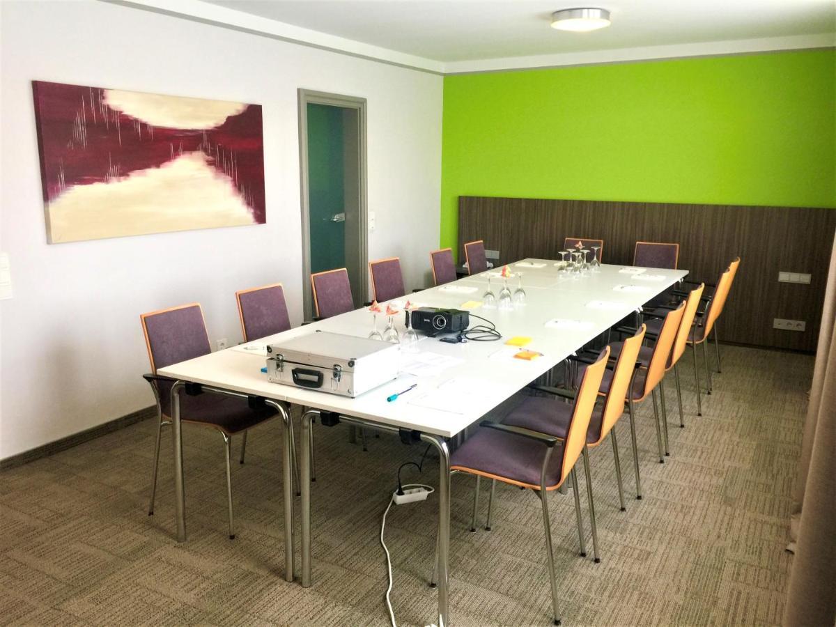 וולדורף Hotel Ambiente Walldorf מראה חיצוני תמונה